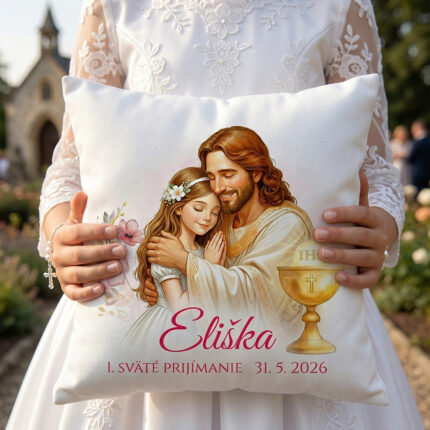 Vankúšik pre dievčatko k prvému svätému prijímaniu vzor v náručí